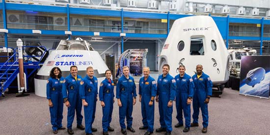 photo equipages starliner dragon